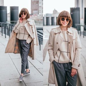 Chicwish Oversized Cropped Tan Grid Sweater